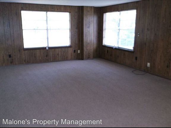 4th image of 3501 Woodside Dr