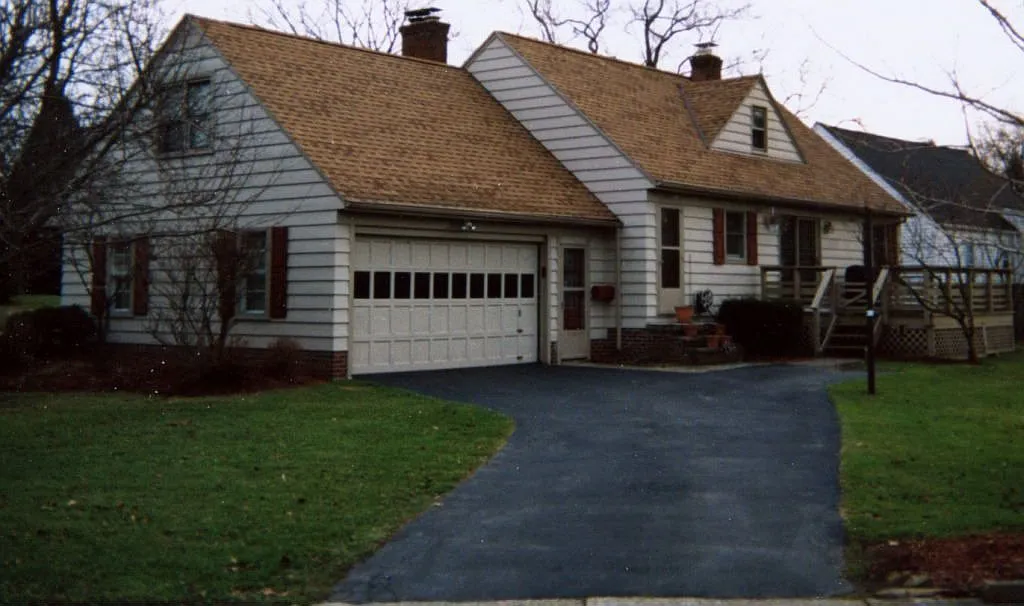 17039 Webster Rd photo 1
