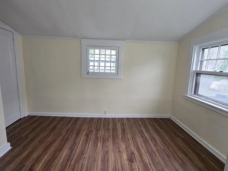 631 E Fulton St #5 — Photo 10