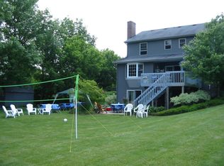 1915 Forest Lake Dr SE, Kentwood, MI