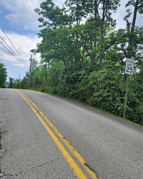 2nd image of 7335 Ringertown Rd