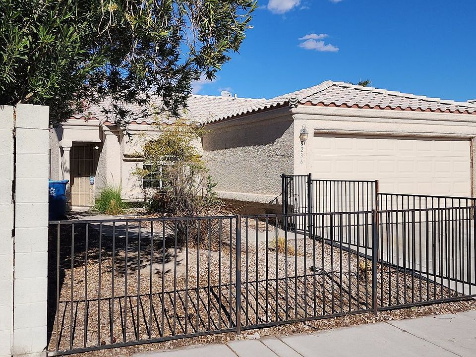 8236 Carmen Blvd Las Vegas Nv 89128 Zillow 4792