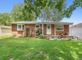 588 Illinois St, Howell, MI 48843