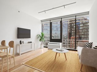 550 W 54th St APT 930, New York, NY 10019