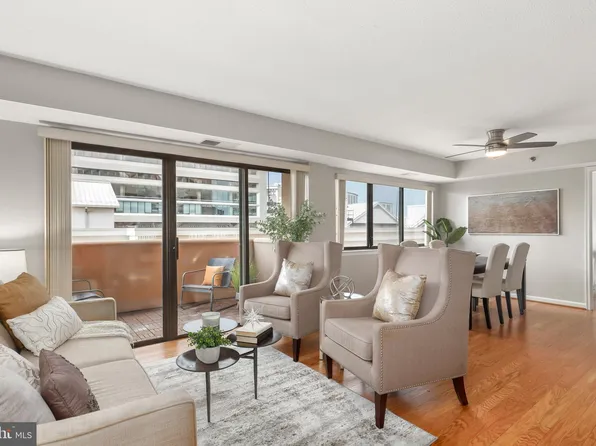 1301 N Courthouse Rd APT 1103, Arlington, VA 22201