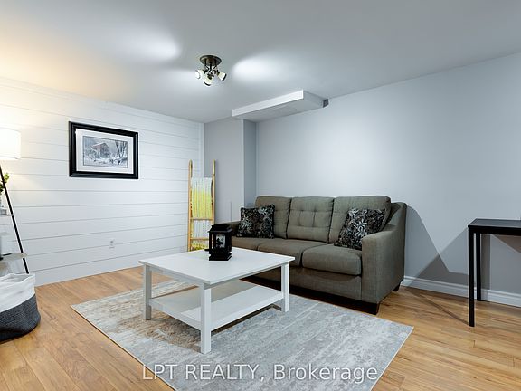 3rd image of 34 Cedar Creek Rd