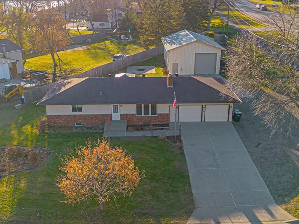 2825 Lakeview Dr, Fergus Falls, MN 56537