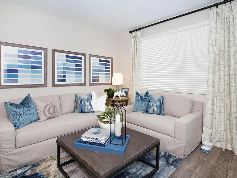 Sendero Gateway Apartment Homes — Photo 44