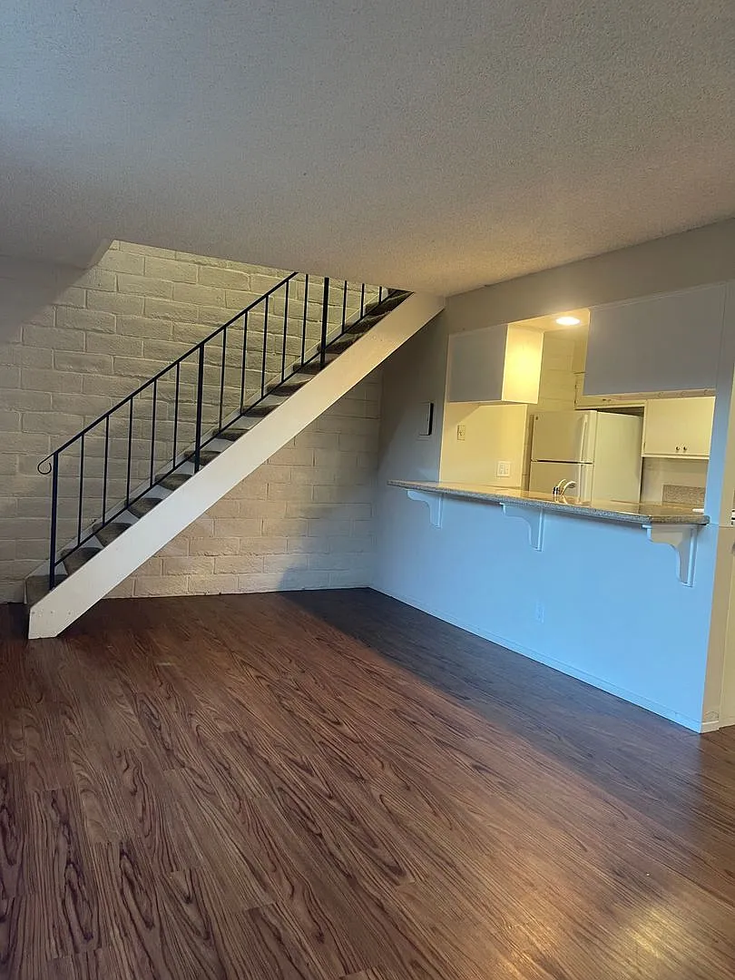 Building Photo - 3260-3276 3306 Alexander Dr