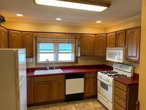 2nd image of 417 N Lincoln Ave