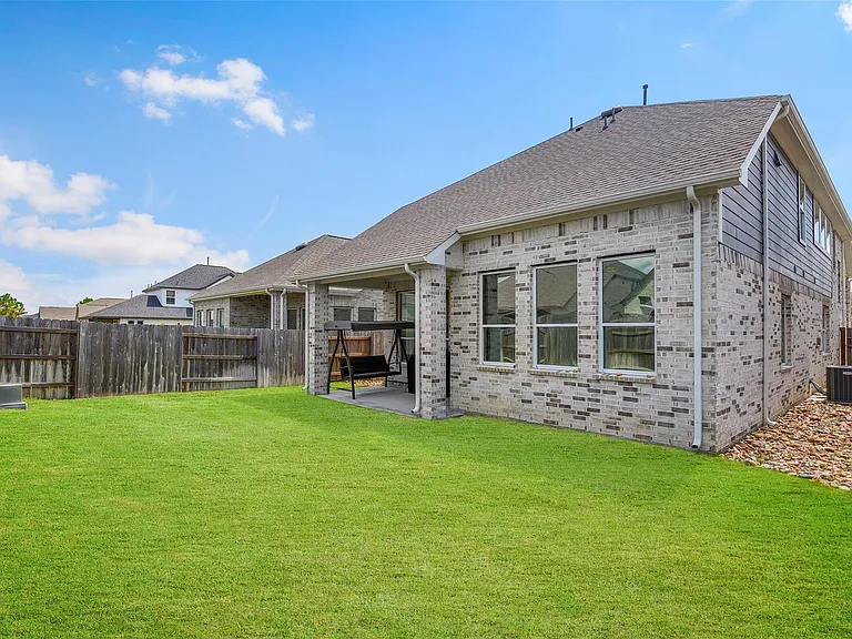 7115 Prairie Heights Dr — Photo 29