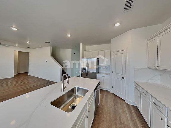3rd image of 1438 Aquamarine Dr