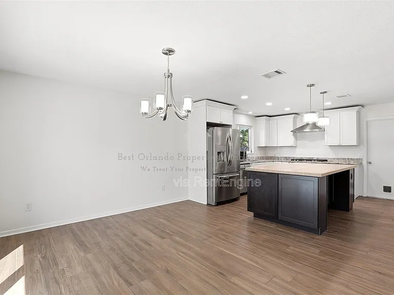7326 Wethersfield Dr — Photo 16