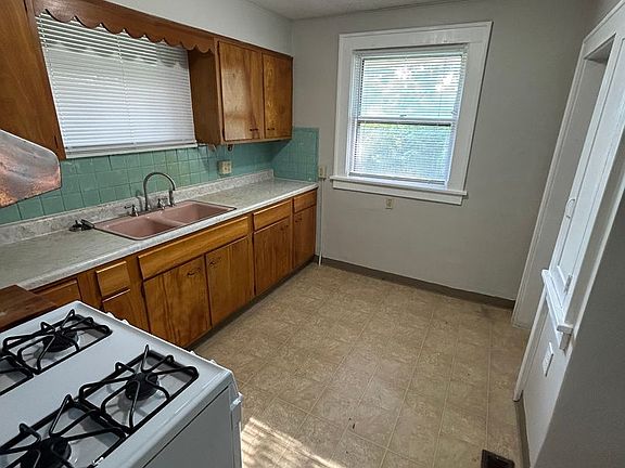 4th image of 5311 Harrison St