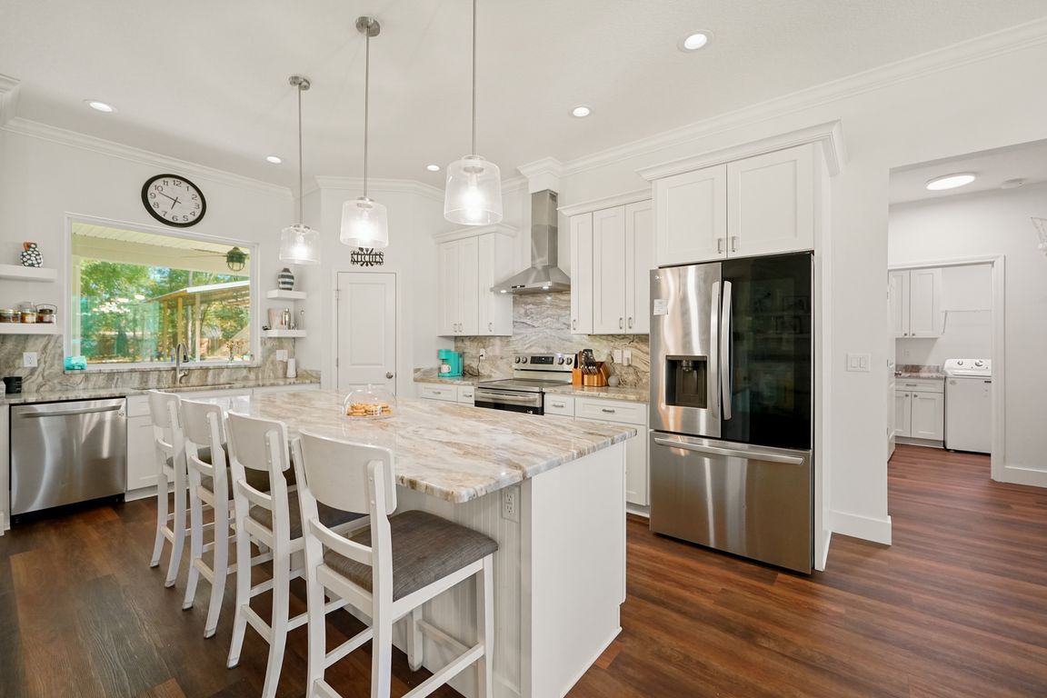 next background image