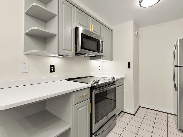 2114 N St NW #15 — Photo 16