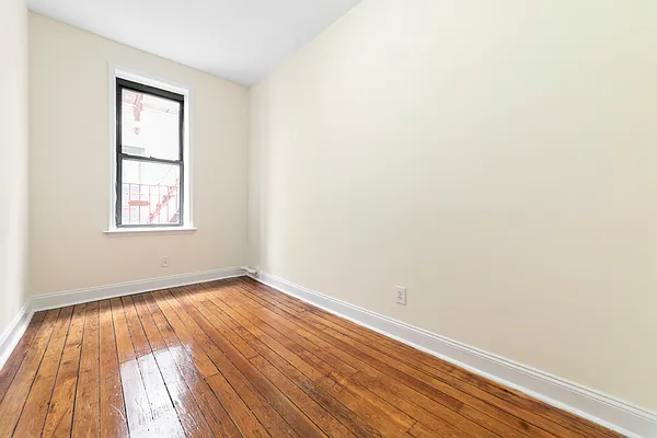 Rented by MNS | media 5