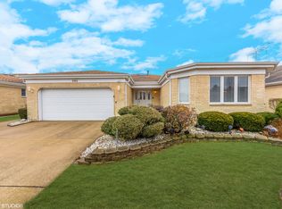 595 Concord Ln, Des Plaines, IL 60016