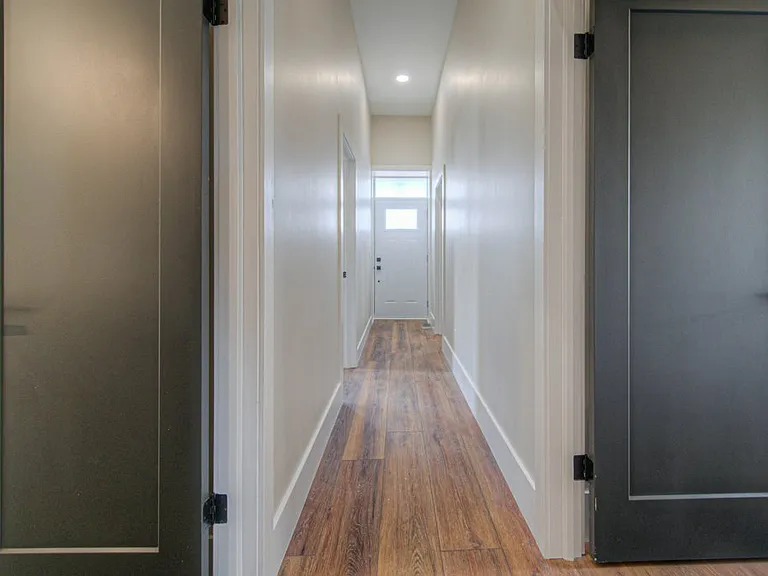 1 Bond St #1 — Photo 18