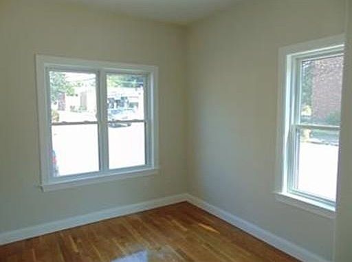 4th image of 87 Newbury Ave #3A