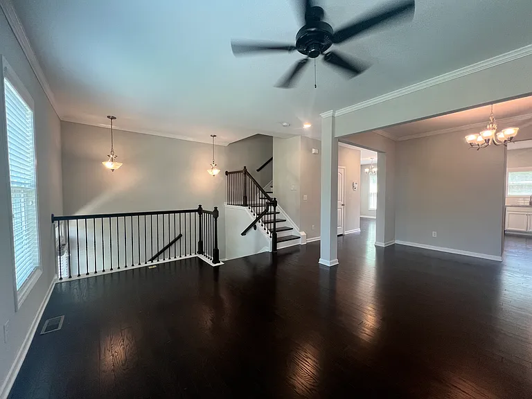 701 Sunset Park Dr — Photo 6
