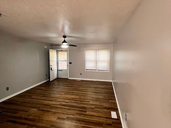 4th image of 213 Elas Ct #213