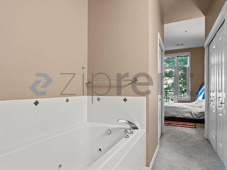 2801 1st Ave #114 — Photo 20