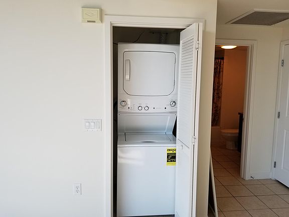 4th image of 1080 Park Blvd Unit 816