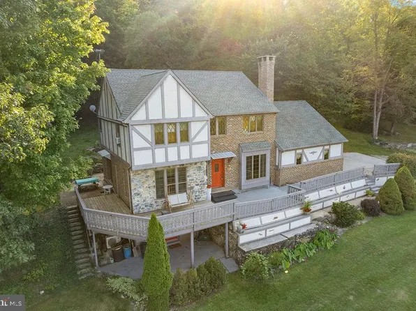 970 Mount Carmel Rd, Orrtanna, PA 17353