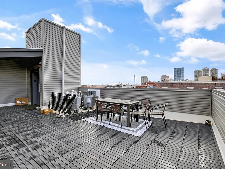 59 N 2nd St #4 — Photo 19