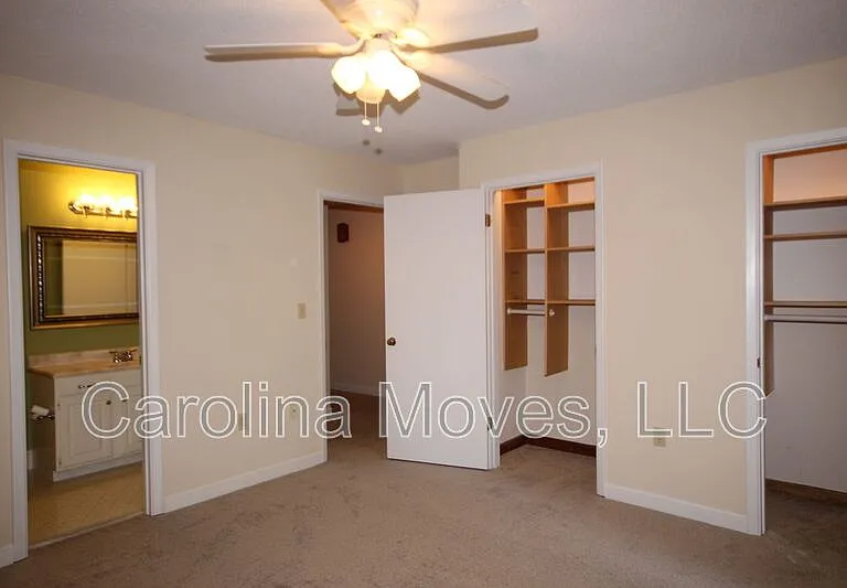 324 Skylark Cir — Photo 10