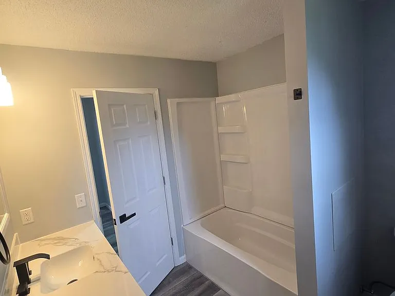 1565 Bryn Mawr Pl — Photo 46