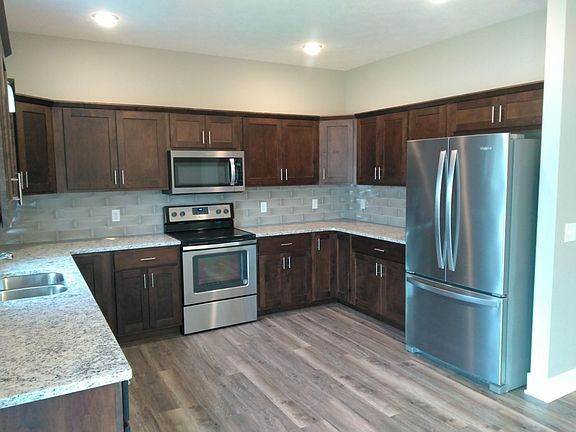 2nd image of 8032 S 39th St