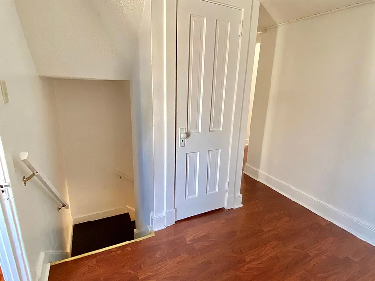 29 E Main St — Photo 11