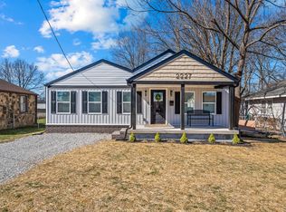 2227 N Farmer Ave, Springfield, MO 65803