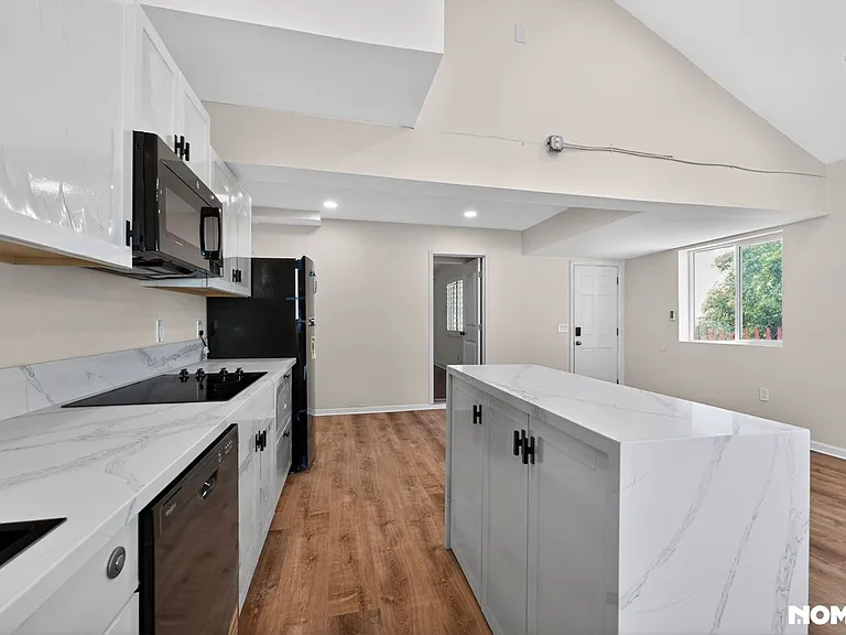 337 Apollo Dr #B — Photo 29