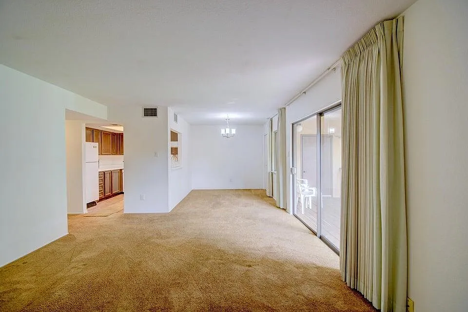 2 bed, 2.0 bath, 1063 sqft, $1,500 — Photo 3