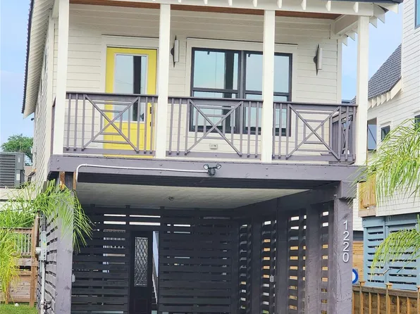 1220 32nd St, Galveston, TX 77550