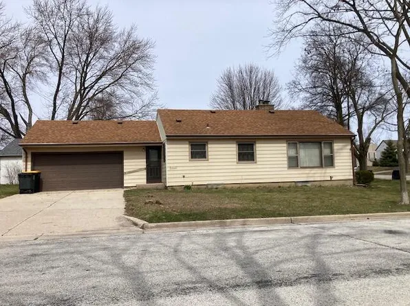 303 North 110th STREET, Wauwatosa, WI 53226