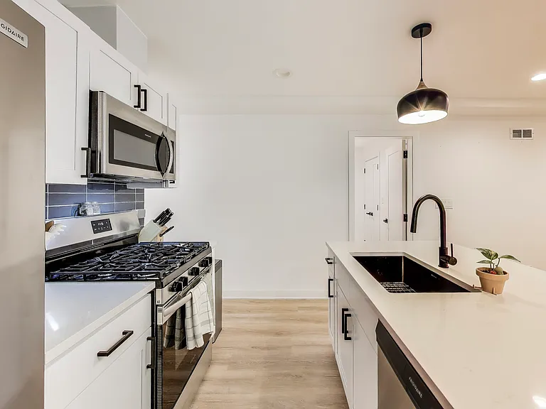 2619 N Kimball Ave #G — Photo 4