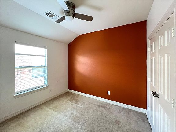 5th image of 4716 Worchester Ln