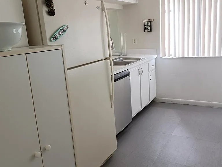2255 Lindell Blvd #4511 — Photo 8