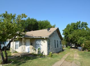 3404 8th Ave, Fort Worth, TX 76110