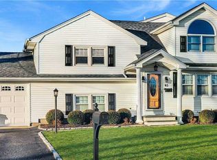45 Lincoln Rd, Patchogue, NY 11772