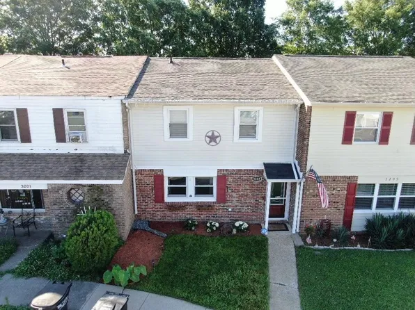 3203 Chesterton Ct, Virginia Beach, VA 23453