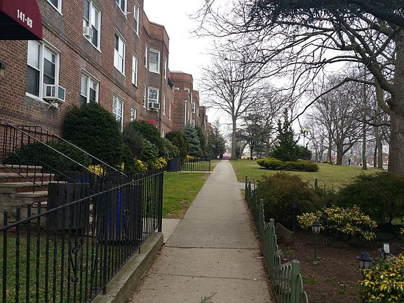 3rd image of 14121 Union Tpke APT 03A