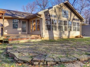 712 Cohick St, Mount Vernon, MO 65712