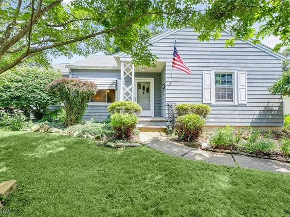 1941 Fisher Dr, Wooster, OH 44691