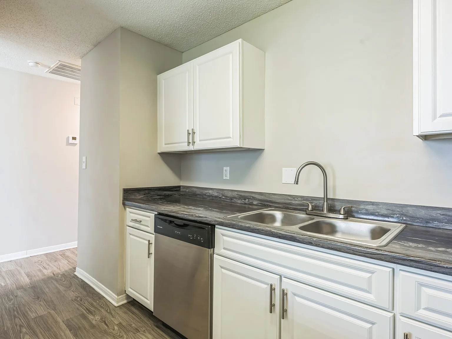 Havenly Park Villas — Photo 4