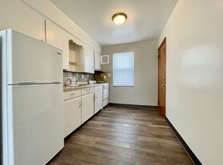 Nelson 2254, Grand Rapids, MI 49507